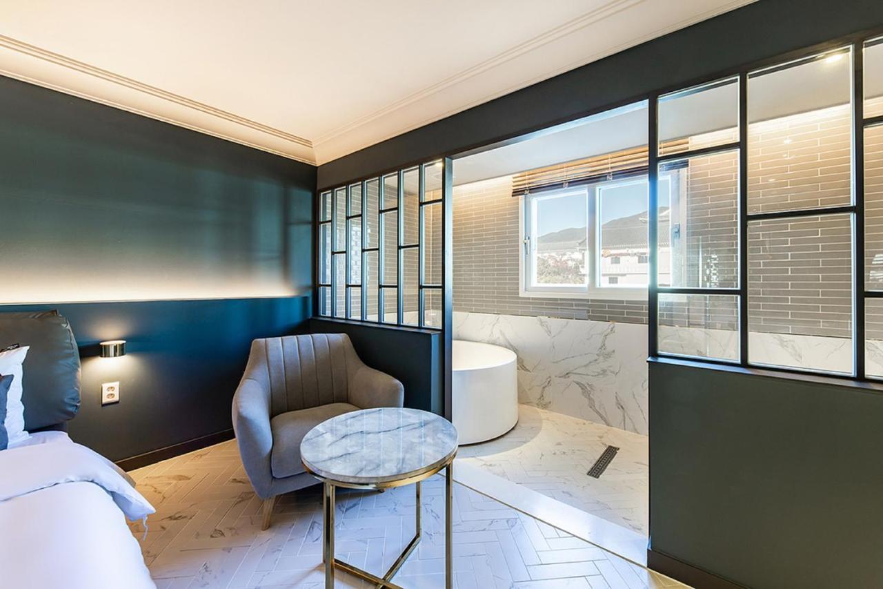 Brown Dot Hotel Кьонджу Екстер'єр фото